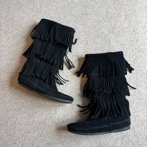 Minnetonka Black Fringe Moccasin Boots